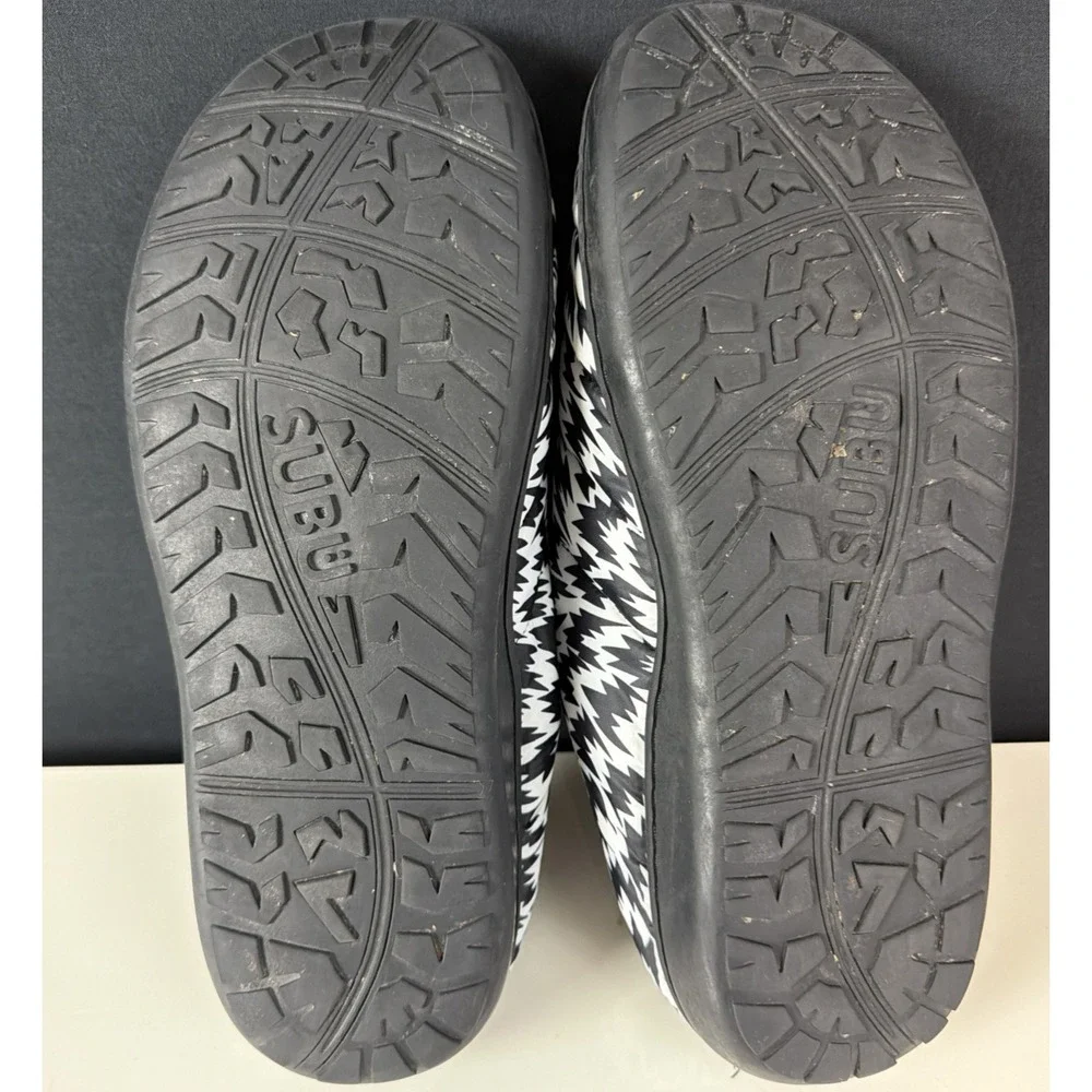 SUBU x Eley Kishimoto Flash Winter Slippers Black White Lightning Puffer Sz 1(9)